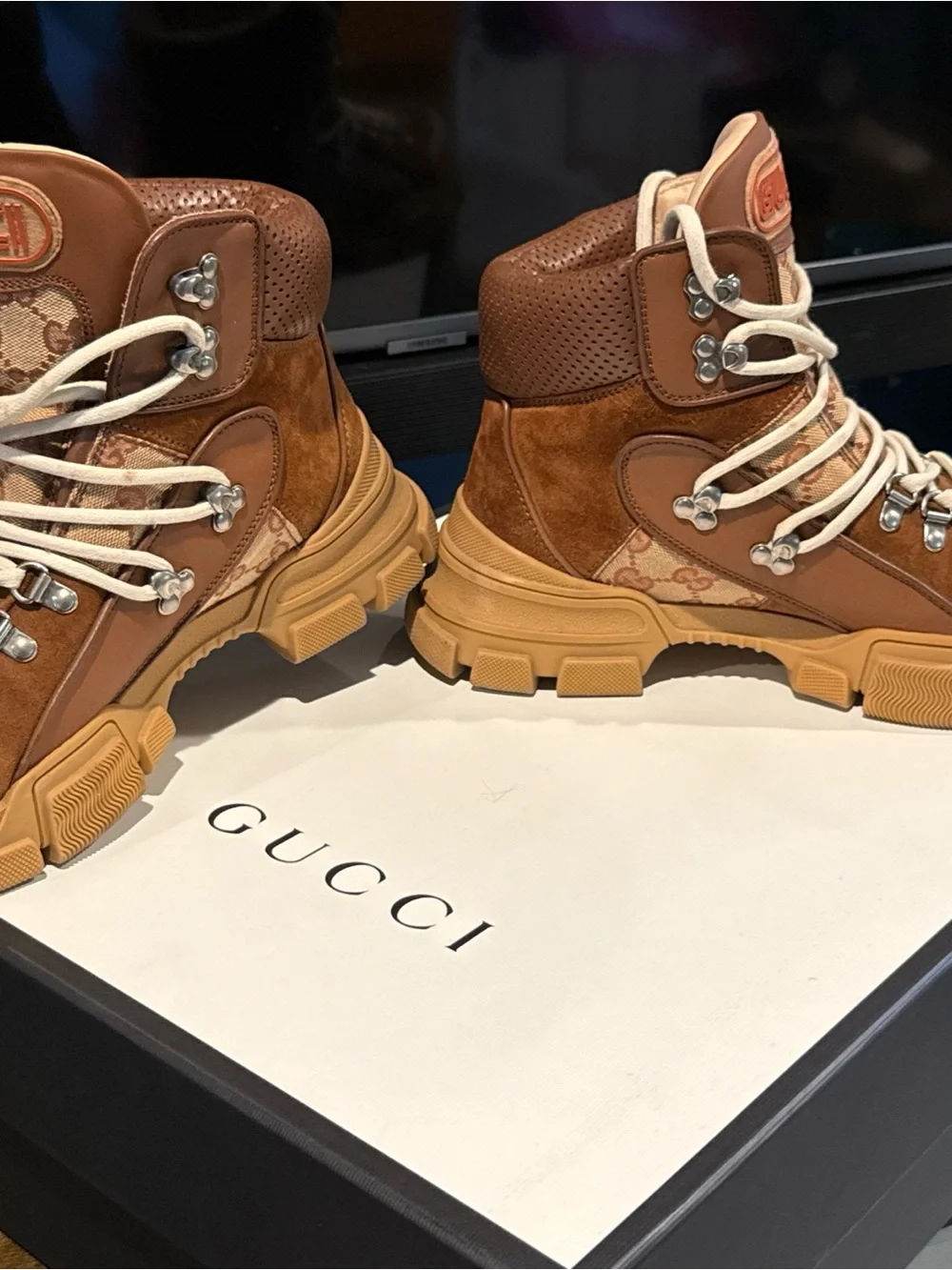 GUCCI GG Monogram Canvas Suede Flashtrek Hiking Boot Tan Brown Sz 8.5